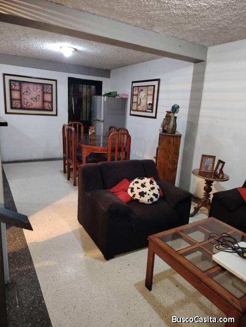 En Venta Aparto Quinta en Agua dorada Paraparal