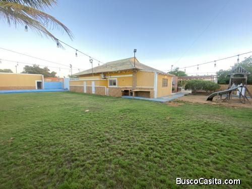 Casa con Gran Potencial Comercial y Turístico en Venta  Zarabón, Cardón, Falcón