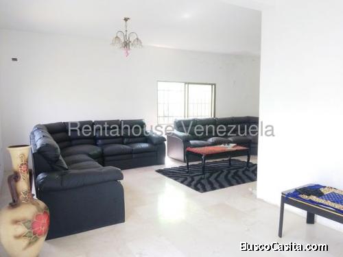 Casa en venta cerca de Av. Manaure en Coro Estado Falcón, Venezuela.