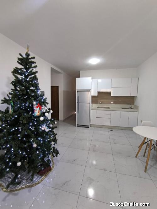 CASA EN VENTA LA ROSALEDA, 232M2, 5 HABITACIONES