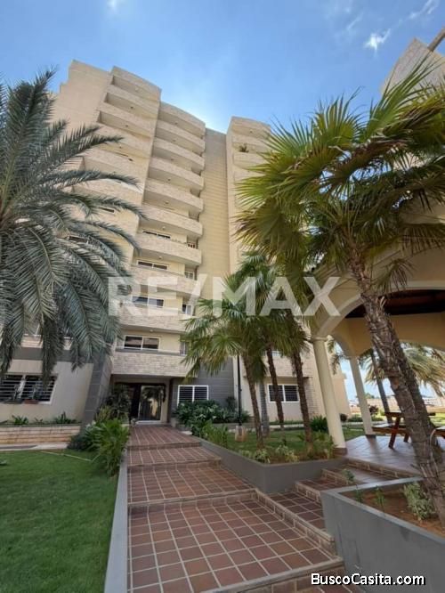 Apartamento en Alquiler Lago Country,, Remax Millenium.