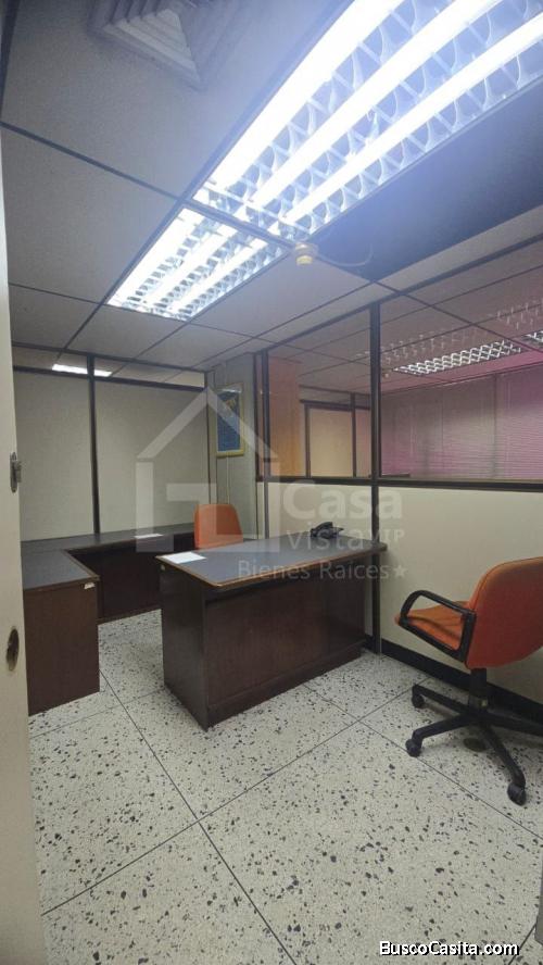 Oficinas en Edif. IPPLUZ – ¡Sin Condominio y en Plena Av. Delicias!
