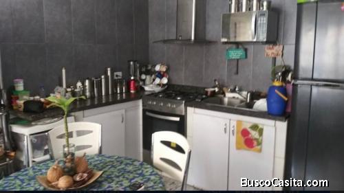 Excelente Apartamento en Venta en la Av. La Paz (Calle Rotaria), Paraíso. Listo # 0426-913.89.24