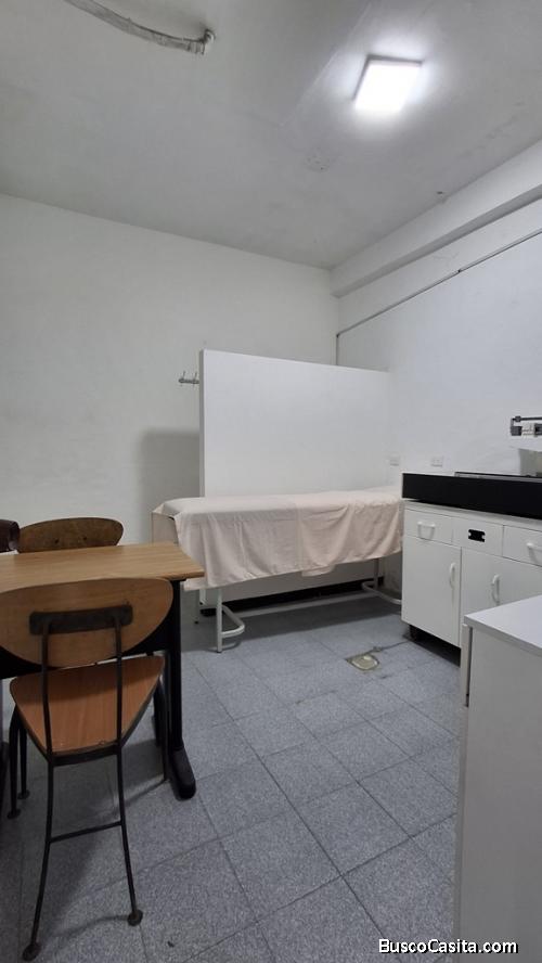 Consultorio Médico de 25 M2 en alquiler – El Marqués, Caracas