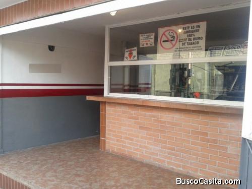 Venta Local Comercial de 3 Niveles
