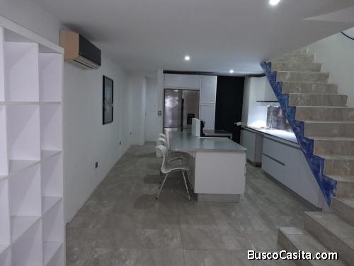 En venta apto duplex en el Doral Beach Lechería -PLC