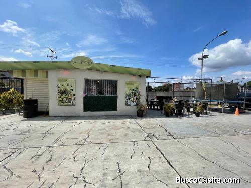 Tu Negocio en el Corazón de Tazajal: Heladería y Pizzería con Punto Consolidado