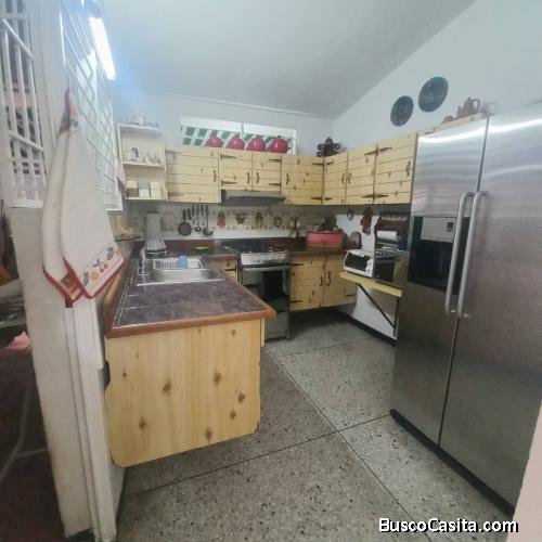 Casa en Chucho Briceño con Jacuzzi, Área Social y Jardín