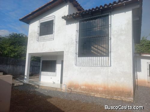Vendo Casa De 250m De Construcción En Guanare Con 4 Habitaciones y Vestier