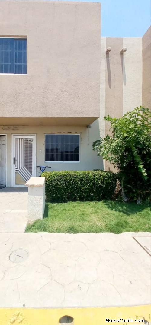 En venta Town House en el C.R. Mar de Oriente Nueva Barcelona
