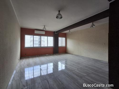 CONSULTORIO MÉDICO EN ALQUILER en Centro de Caracas, La Candelaria
