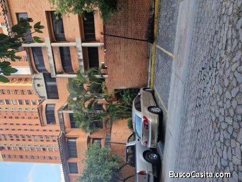 VENDO APARTAMENTO DUPELX EN RESIDENCIAS PUENTE PIEDRA, URB LOS MANGOS, VALENCIA VZLA