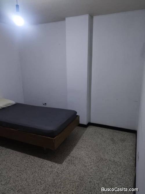 Habitación en Caracas Los Chorros EN ALQUILER