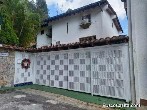 VENTA DE CASA EN LOMAS DE PRADO DEL ESTE