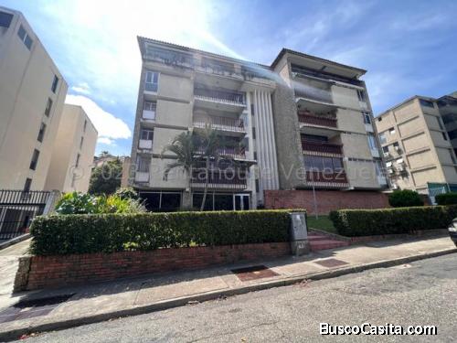 Venta de apartamento en cumbres de curumo