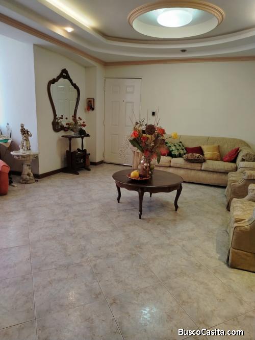 Apartamento Con Planta Y 2 Puestos Techados Res Coral Plaza