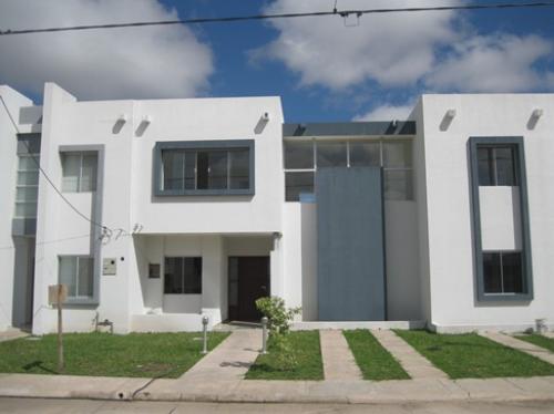 Casa a Estrenar en Condominio Cerrado
