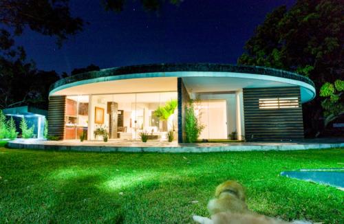 Hermosa casa en Condominio