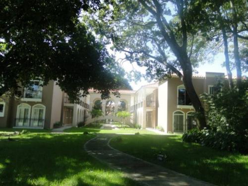 ESPECTACULAR DEPARTAMENTO EN CONDOMINIO ALTO LAS PALMAS