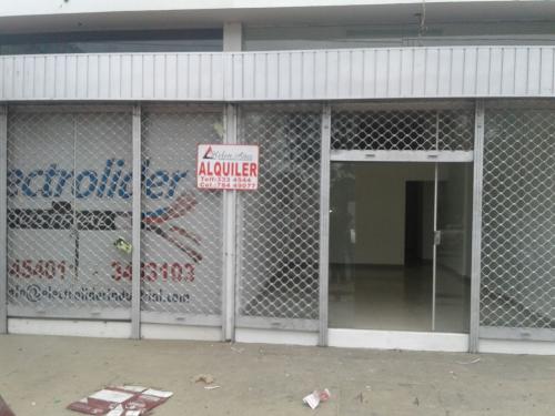 EN EL 4to ANILLO ENTRE AVENIDA ALEMANA Y AV. MUTUALISTA
