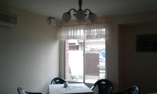 ALQUILO CASA EN LUGAR ESTRATEGICO, IDEAL PARA VIVIENDA Y RESTAURANTE