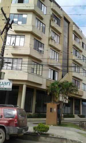 COMODO DEPARTAMENTO EN LA AV. BUSH CERCA A LAS UNIVERSIDADES