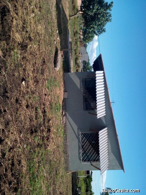 Vendo 1106 m2 $us. 27000