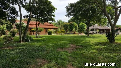 Hermosa Casa Quinta En Circunvalacion Cotoca