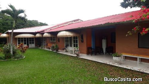 De Ocasión Hermosa Casa Quinta En Zona de gran Plusvalía  (Zona Norte)