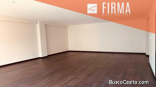 Compra este departamento en Calacoto.
