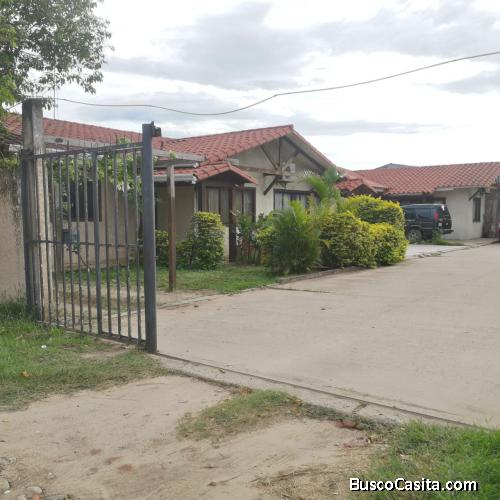 Casa en alquiler en condominio