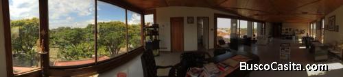 En Venta Edificio con Oficinas y  2 Salas de Cine, Zona Sur