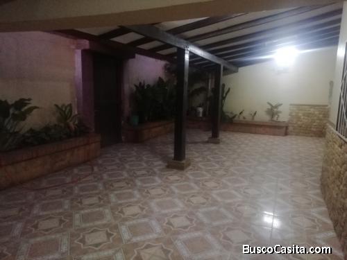 Casa perfecta para familias y parejas a 3 minutos de la villa 1ro de Mayo!!! 