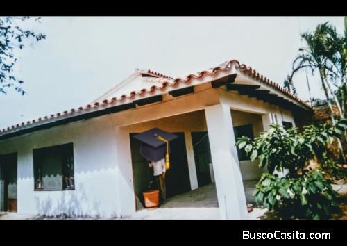 Casa de Warnes centro. 