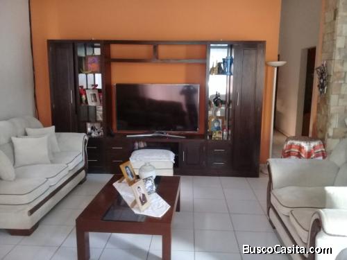 hermosa casa amoblada a la venta