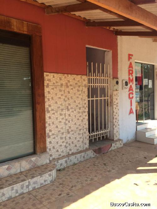 Casa con ambiente para cualquier negocio