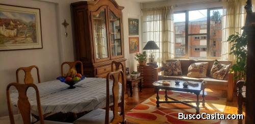 Venta hermoso departamento totalmente refaccionado y lleno de sol en Los Pinos, Zona Sur