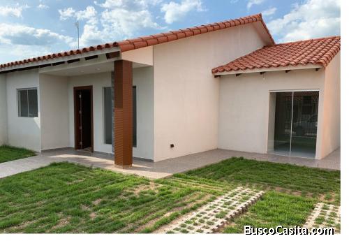 CASA EN VENTA URB AKUALAND