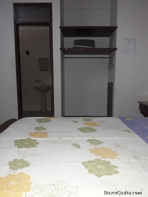 Alquilo habitación cerca de la Gobernación 