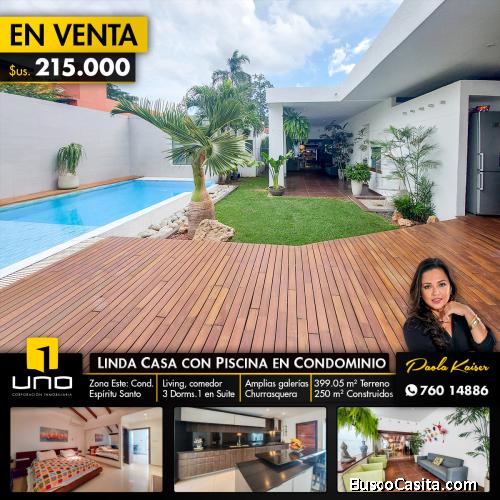 Casa con piscina en Condominio