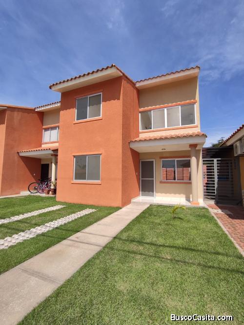 HERMOSA CASA EN VENTA!!! Condominio Privado
