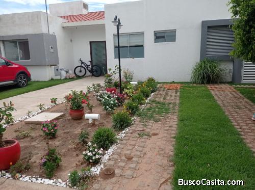 CASA EN ALQUILER