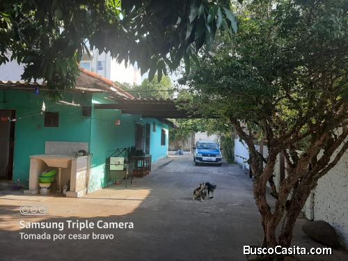 CASA COM TERRENO EN VENTA ZONA NRTE RADIAL 27 Y 3ER ANILLO