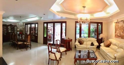 CASA EN VENTA en Equipetrol