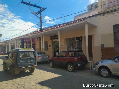 CASA EN VENTA EN PLENO CENTRO IDEAL PARA NEGOCIOS