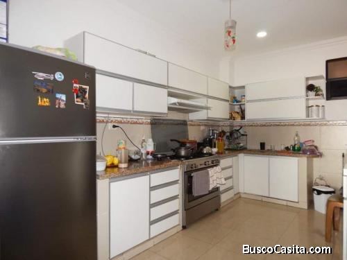 Departamento de 3 dormitorios en anticretico 