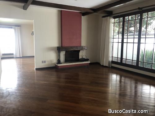 VENDO BELLA CASA