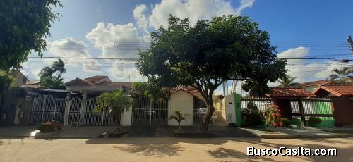 ¡Amplia Casa en venta zona Sur!
