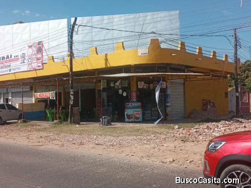 Casa comercial en avenida y sobre esquina