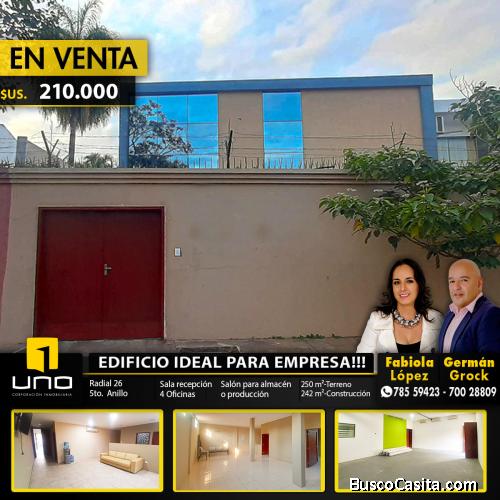 AMPLIO EDIFICIO CON OFICINAS Y GALPÓN EN VENTA, RADIAL 26 Y 5TO ANILLO
